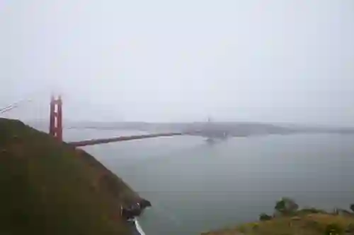 The Golden Gate bridge on a misty day. Note: image is hyper-compressed with javascript disabled.