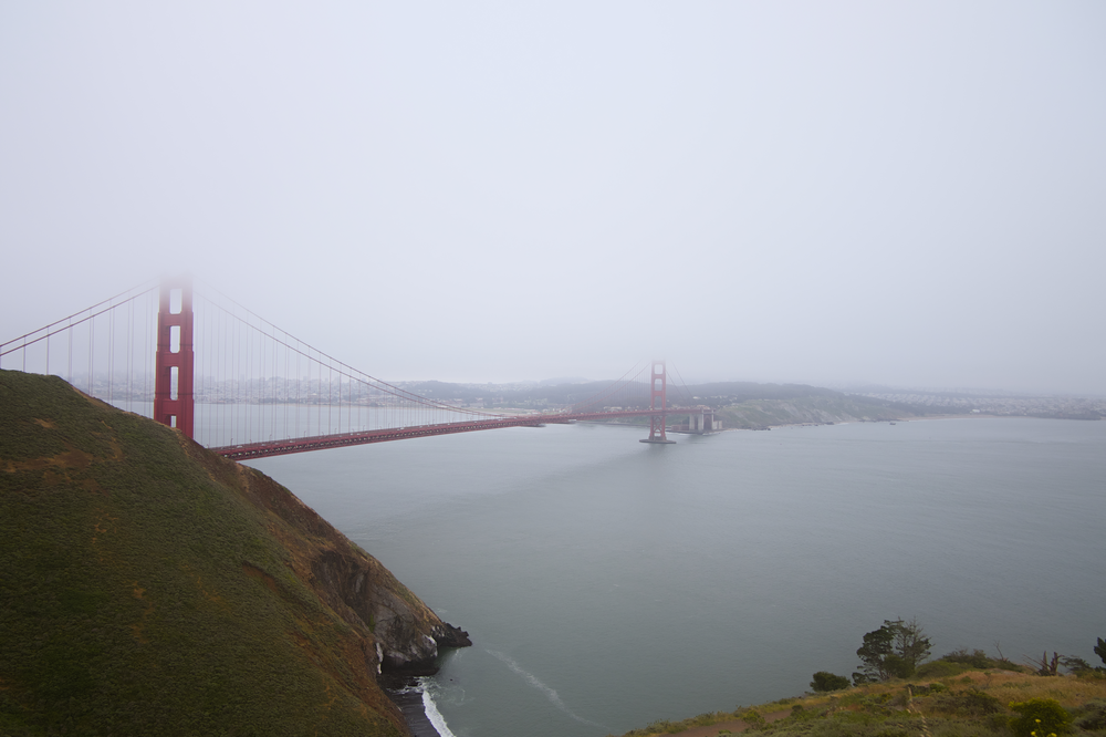 The Golden Gate bridge on a misty day.