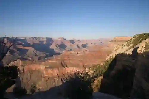 The Grand Canyon facing east. Note: image is hyper-compressed with javascript disabled.