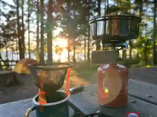 Waking up with coffee on a Primus camp stove. Note: image is hyper-compressed with javascript disabled.