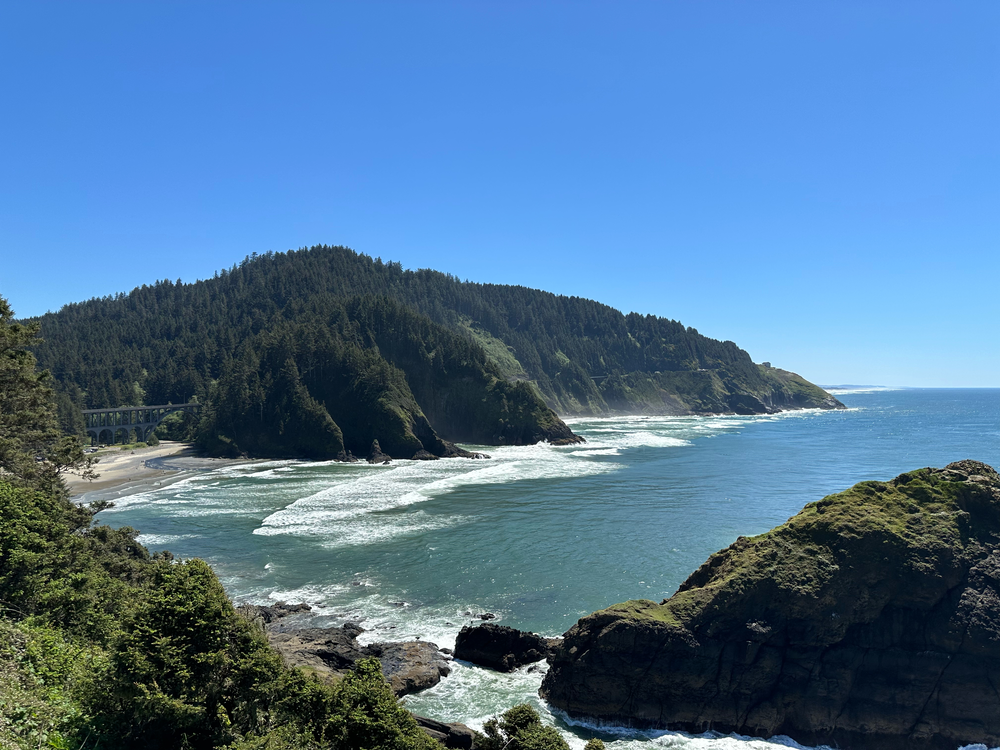 The Oregon Coast as captured from Heceta Head Lighthouse.